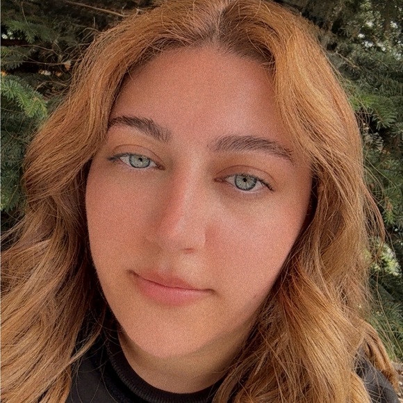 lauramanaseryan